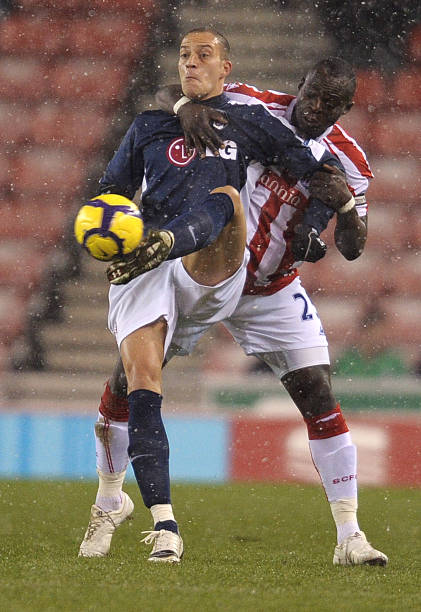 但由于莱切 但由于莱切